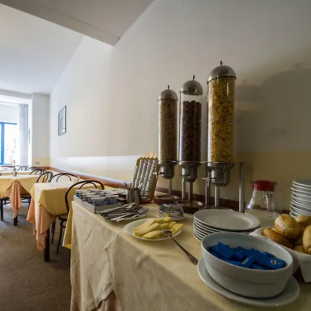 Hotel Mini Baradello